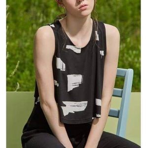 NWT Eve gravel minnow top in black